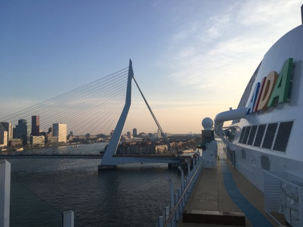 Fantastischer Ausblick oben auf dem Jogging-Parcours auf Deck 15 beim Halt in Rotterdam